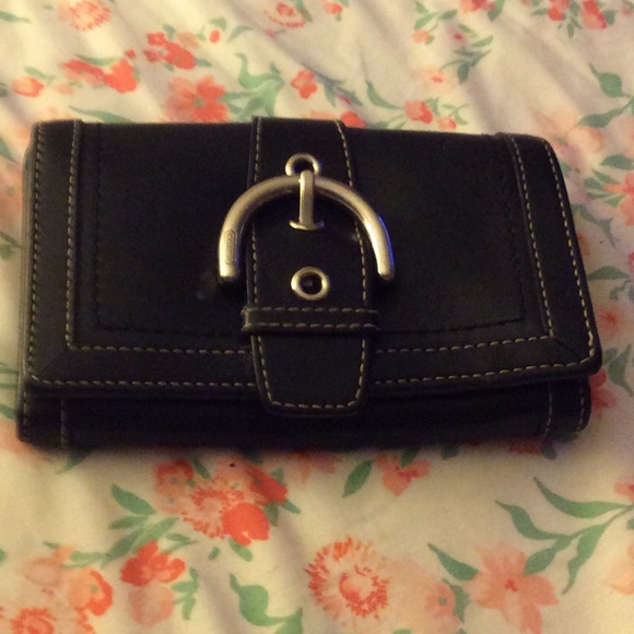 Authentic Coach wallet - Picture 2 of 8